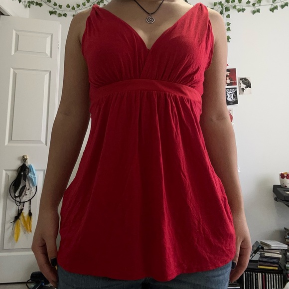 Bitten by Sarah Jessica Parker Tops - Red babydoll top Bitten by Sarah Jessica Parker